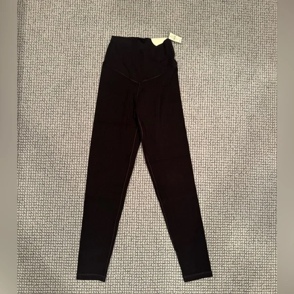 🖤AERIE OFFLINE CROSSOVER LEGGINGS🖤 - Picture 2 of 10